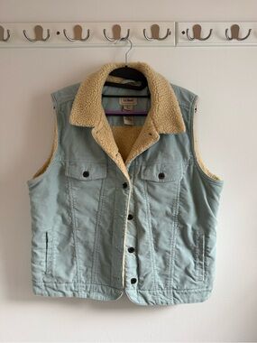 Vintage L.L. Bean Light Blue Corduroy Vest with Cream Sherpa Lining
